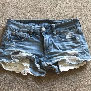 American Eagle light jean shorts